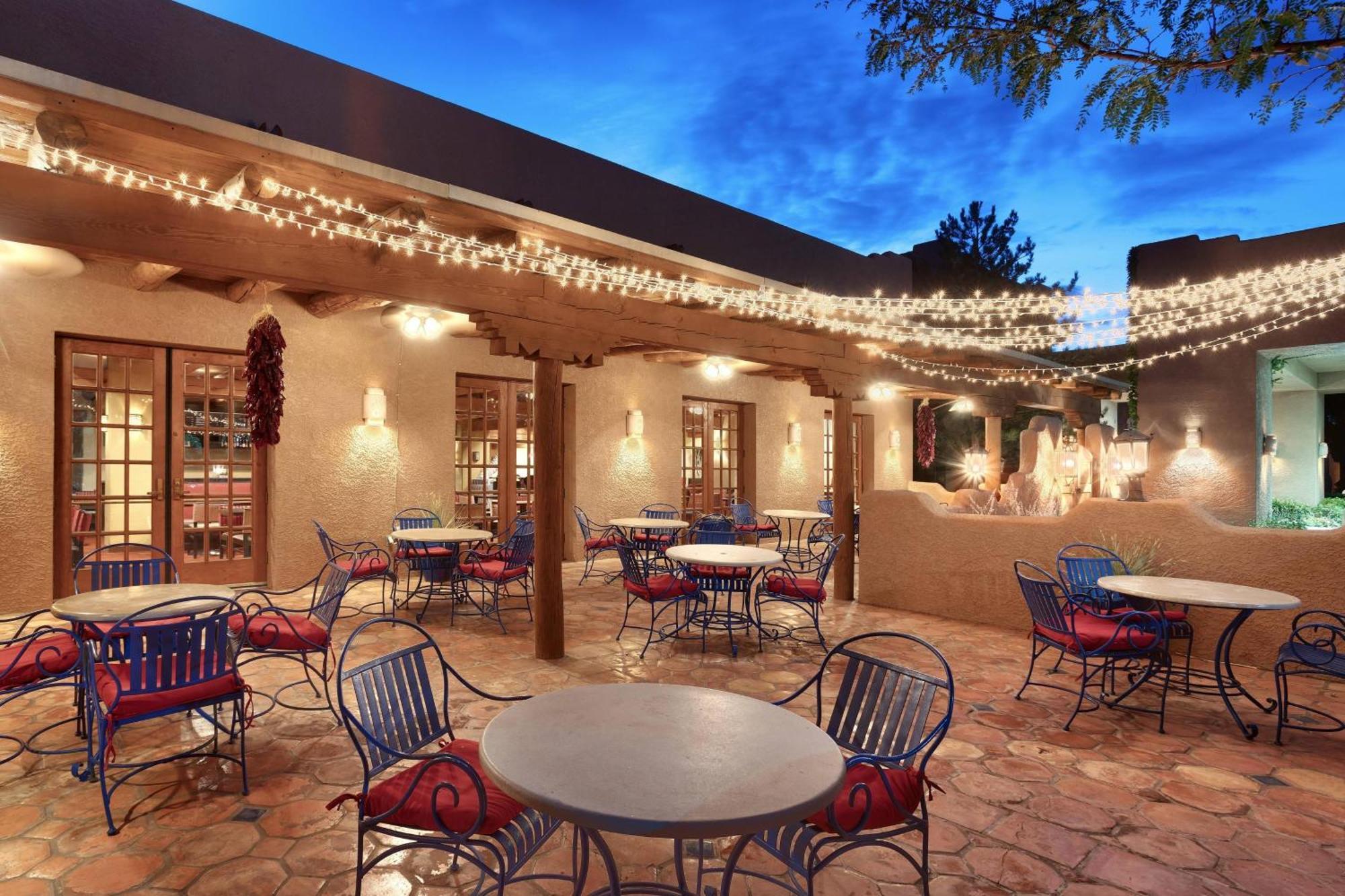 Courtyard By Marriott Albuquerque Hotel Exterior photo